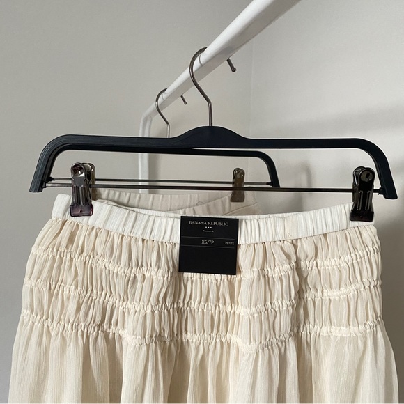 (SET) 2 off white skirts - Picture 3 of 6